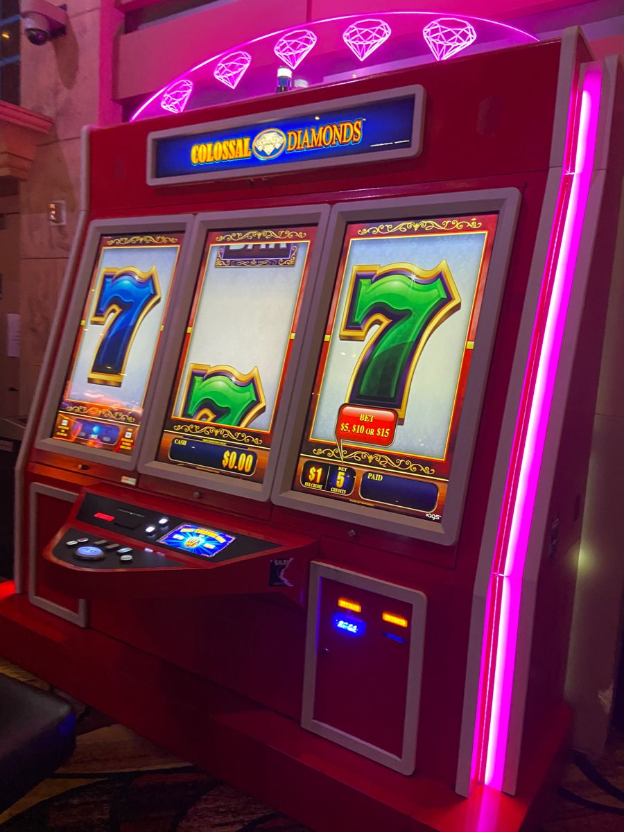 Champion 777 کیسینو میں سلاٹ کھیلنا شروع کریں۔
